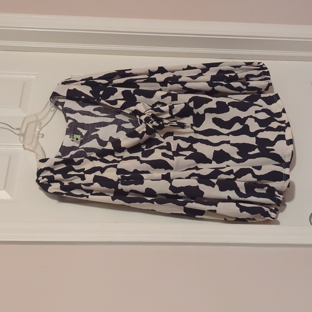 Ava & Viv New Plus Size Print Front Tie Bow Top 1x - image 4